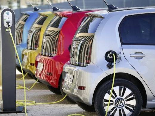 voitures-electriques-696x392